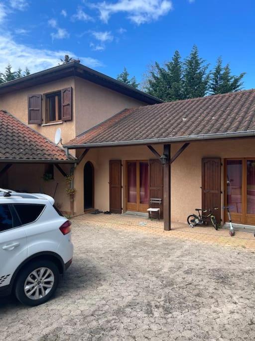 Les Charmettes Villa Saint-Chef Luaran gambar